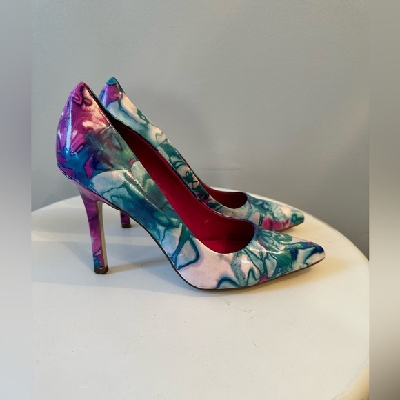 BCBG flash pale lilac pumps 8.5 - Picture 1 of 6